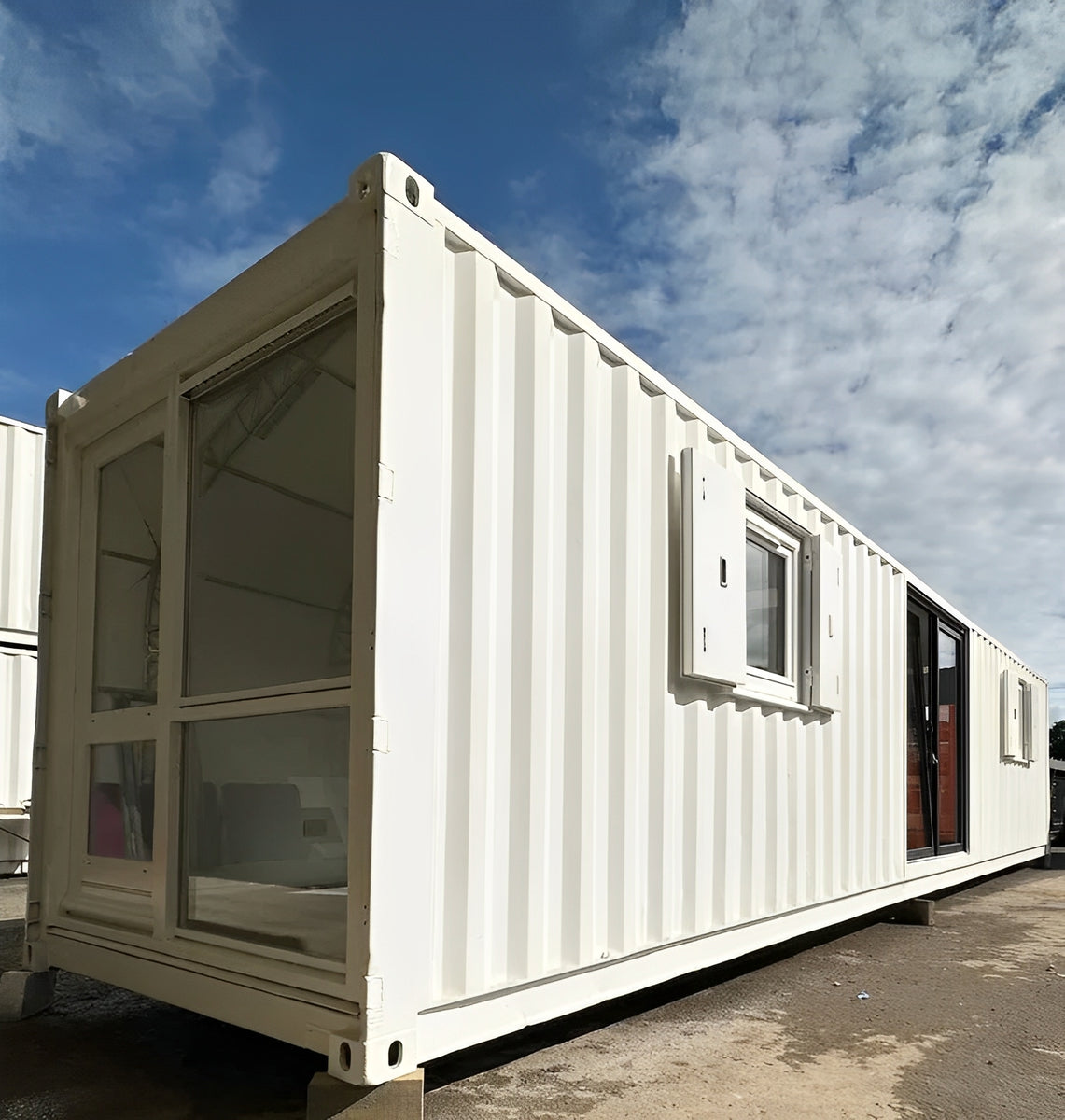 Converted 40ft Shipping Container – Open Plan Office