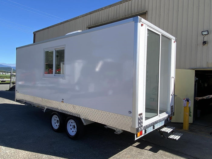 12M MOBILE OFFICE TRAILER
