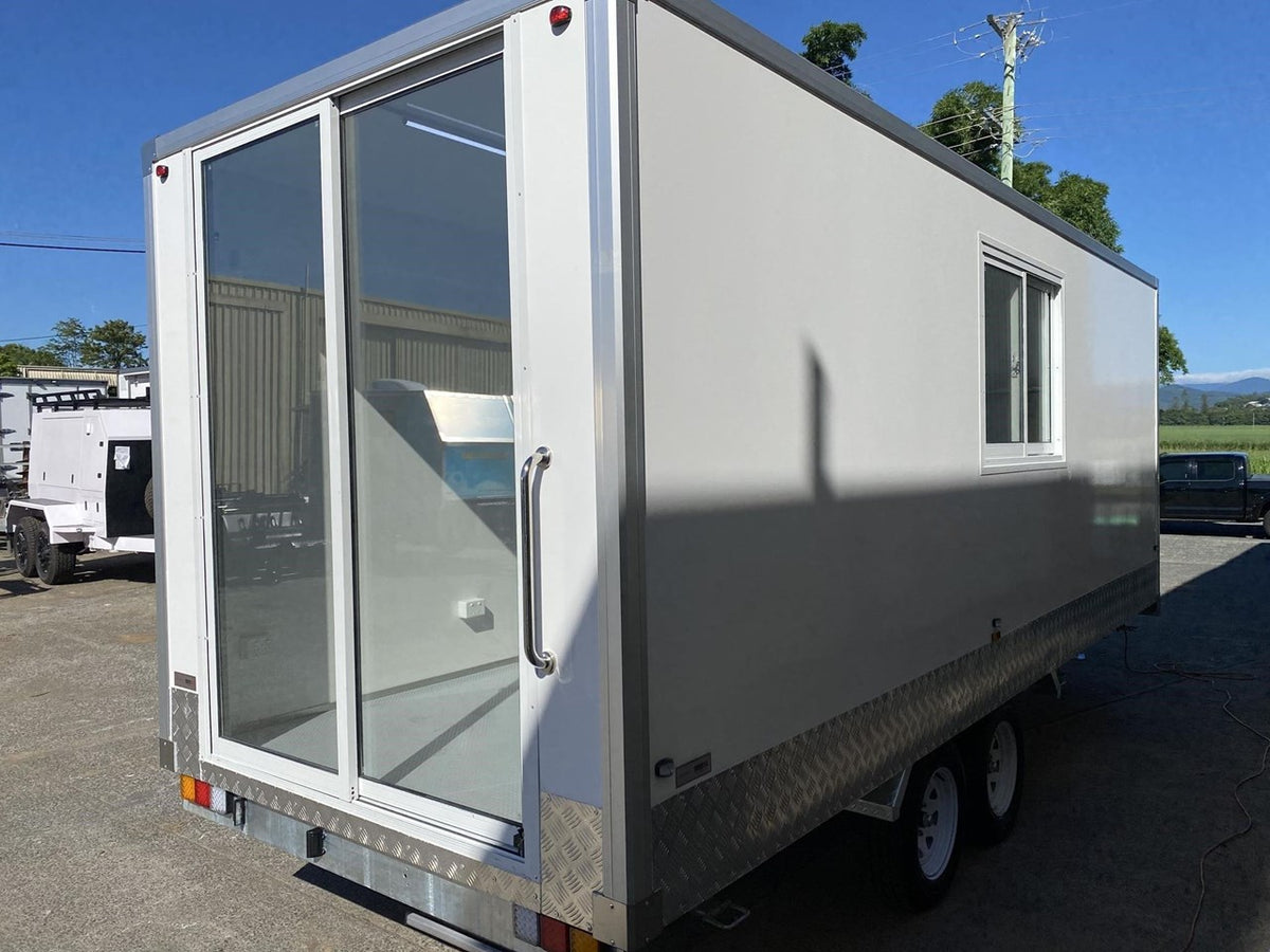 12M MOBILE OFFICE TRAILER image 2